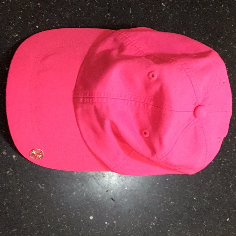 Lilly Pulitzer bright pink/day glow polyester beach hat, like new. Baseball hat